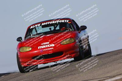 media/Oct-26-2025-CalClub SCCA (Sun) [[8ce1e69566]]/Group 5/Grapevine/